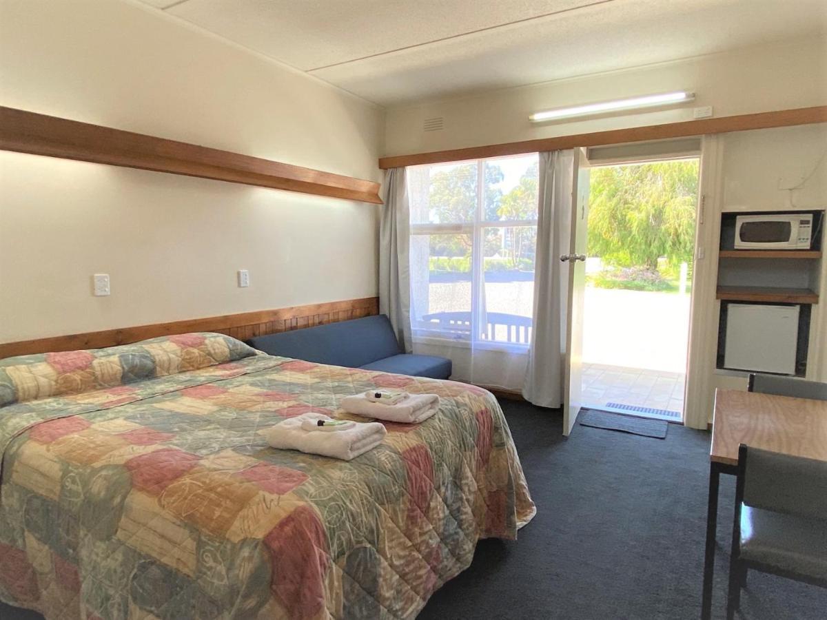 The Terang Motor Inn Buitenkant foto
